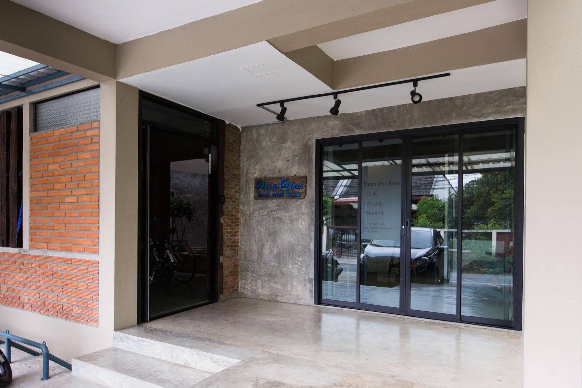 Plern Plern Bed And Bike Hotell Chiang Mai Exteriör bild